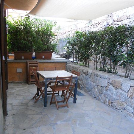 Residence Borgo Punta Villa La Maddalena  Bilik gambar